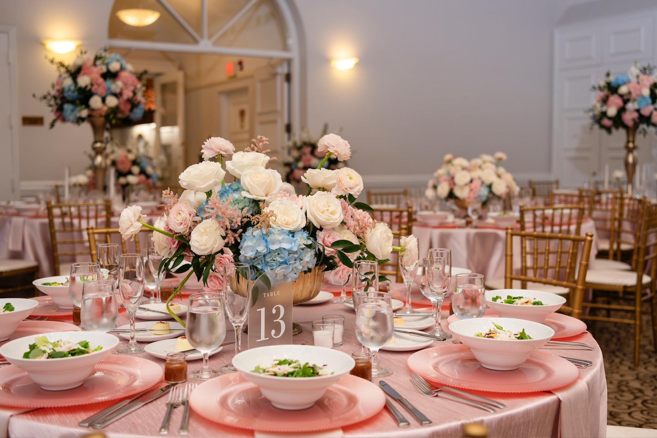Planning Event Catering for 100 Guests in Miami: A Complete Guide - Miami catering