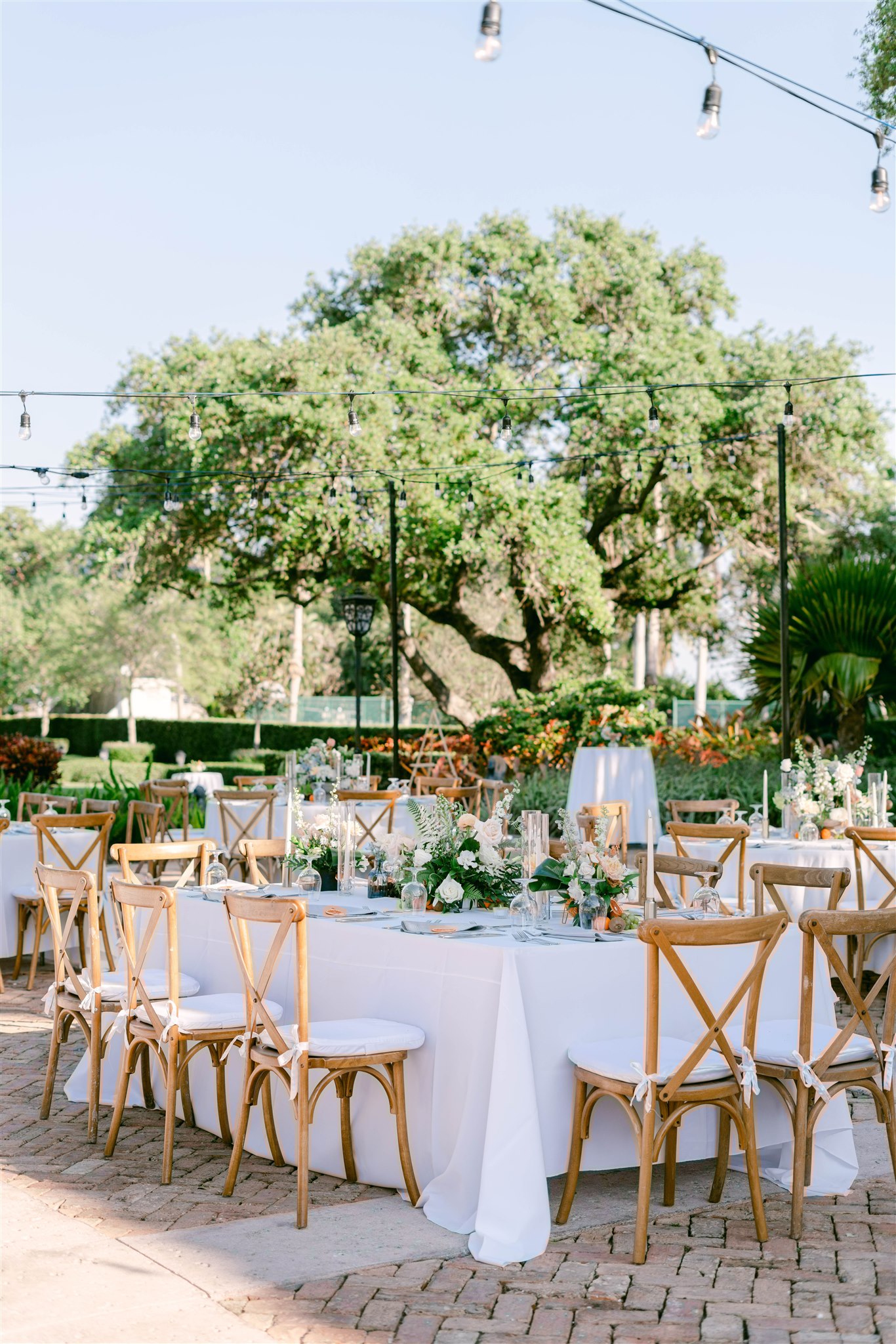 Outdoor Wedding Reception Catering in Miami: Expert Tips - Miami catering